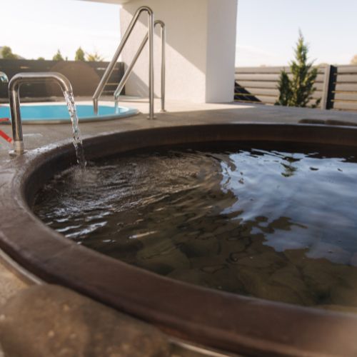 Tom Cat Pools